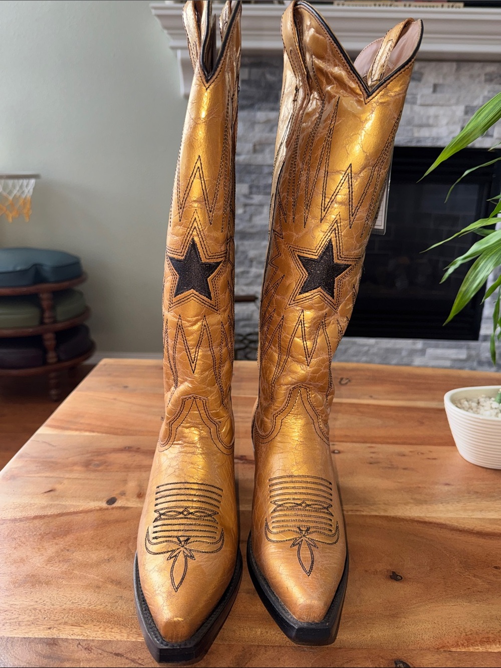 Reywelt Gold Star Embroidered Gold crackle Western Boots